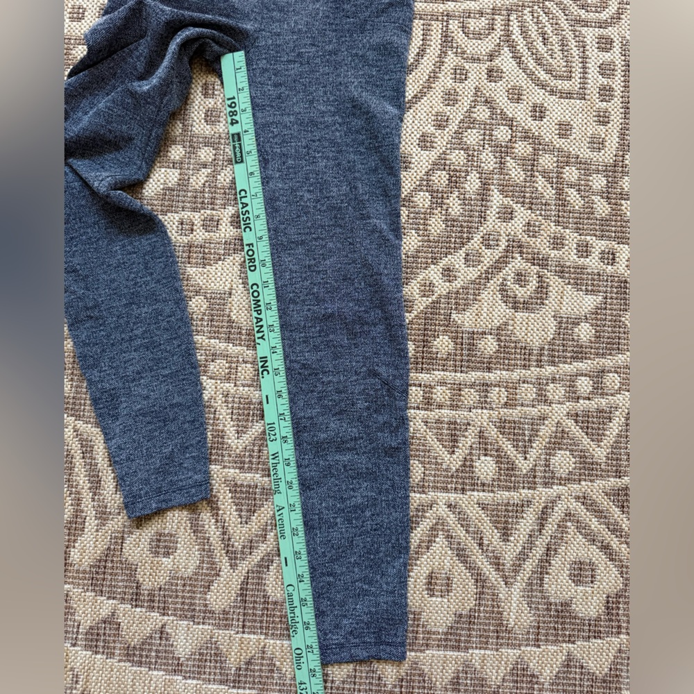 Athleta Herringbone Metro High Waisted Leggings Sz Small Heather Gray Pockets - Picture 15 of 15